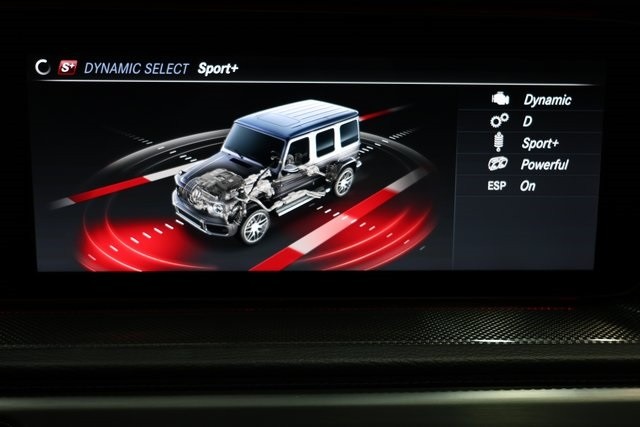 Mercedes-Benz G-Class Thumbnail Image 194