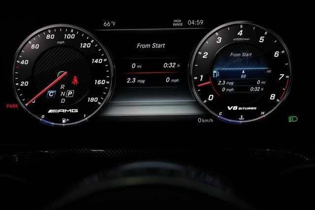 Mercedes-Benz G-Class Thumbnail Image 196