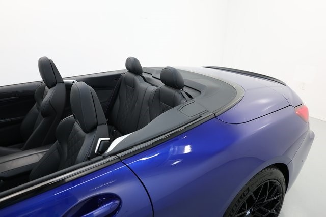 BMW M8 Thumbnail Image 136