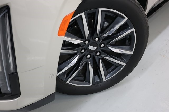 Cadillac Escalade Thumbnail Image 148