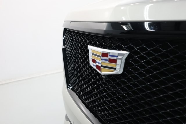 Cadillac Escalade Thumbnail Image 151