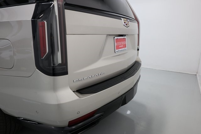 Cadillac Escalade Thumbnail Image 154