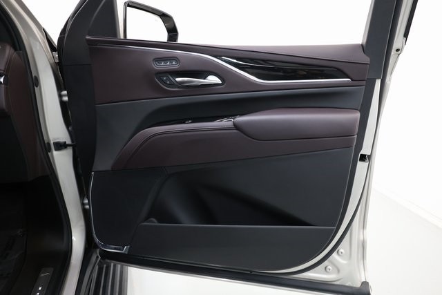 Cadillac Escalade Thumbnail Image 175
