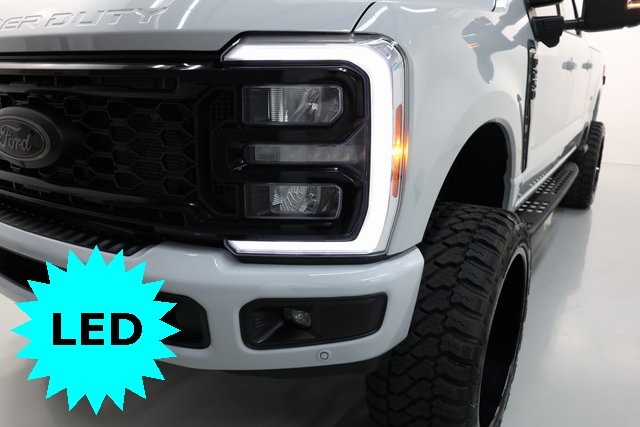 Ford F-250SD Thumbnail Image 174