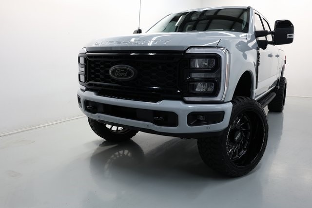 Ford F-250SD Thumbnail Image 183