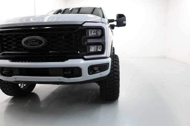 Ford F-250SD Thumbnail Image 186