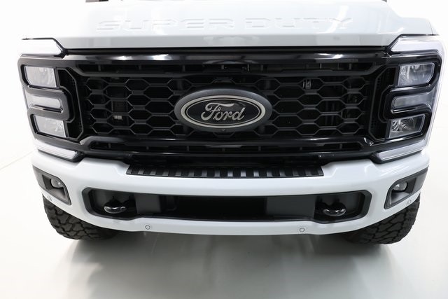 Ford F-250SD Thumbnail Image 187
