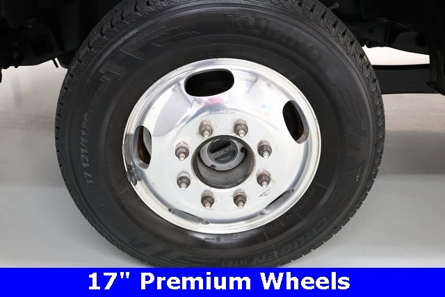 Ford F-350SD Thumbnail Image 105