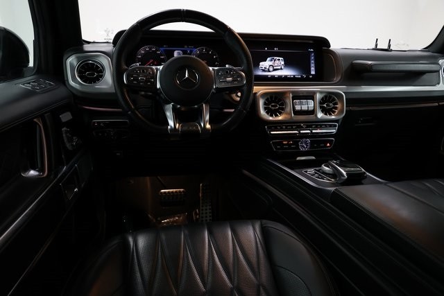 Mercedes-Benz G-Class Thumbnail Image 233