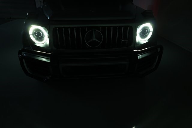 Mercedes-Benz G-Class Thumbnail Image 240