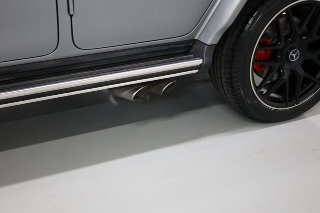 Mercedes-Benz G-Class Thumbnail Image 176