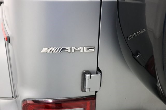 Mercedes-Benz G-Class Thumbnail Image 182