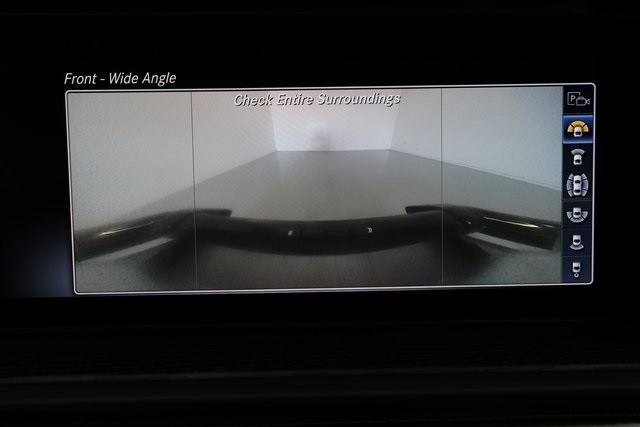 Mercedes-Benz G-Class Thumbnail Image 187