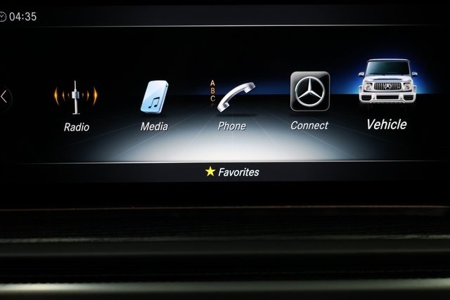 Mercedes-Benz G-Class Thumbnail Image 209