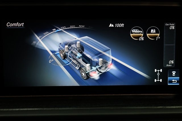 Mercedes-Benz G-Class Thumbnail Image 217