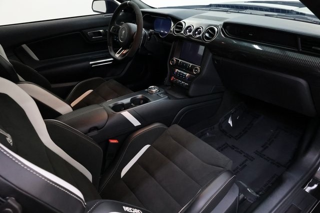 Ford Mustang Thumbnail Image 165