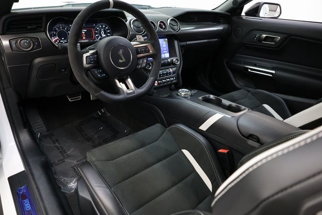 Ford Mustang Thumbnail Image 173