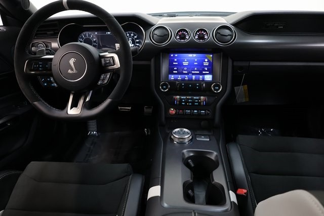 Ford Mustang Thumbnail Image 174
