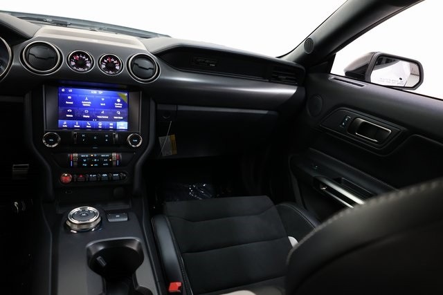 Ford Mustang Thumbnail Image 179