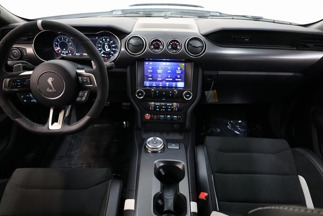 Ford Mustang Thumbnail Image 180