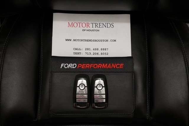 Ford Mustang Thumbnail Image 202
