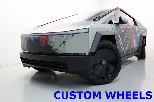 Tesla Cybertruck Thumbnail Image 123