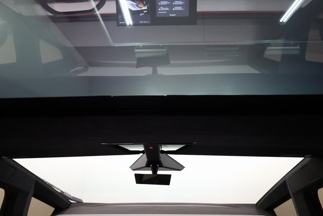 Tesla Cybertruck Thumbnail Image 235