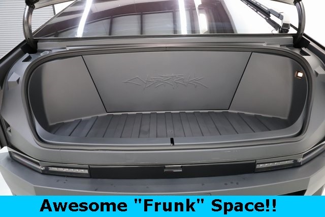 Tesla Cybertruck Thumbnail Image 154