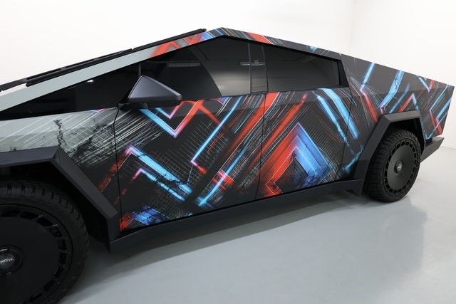 Tesla Cybertruck Thumbnail Image 164
