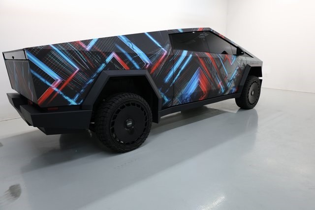 Tesla Cybertruck Thumbnail Image 175