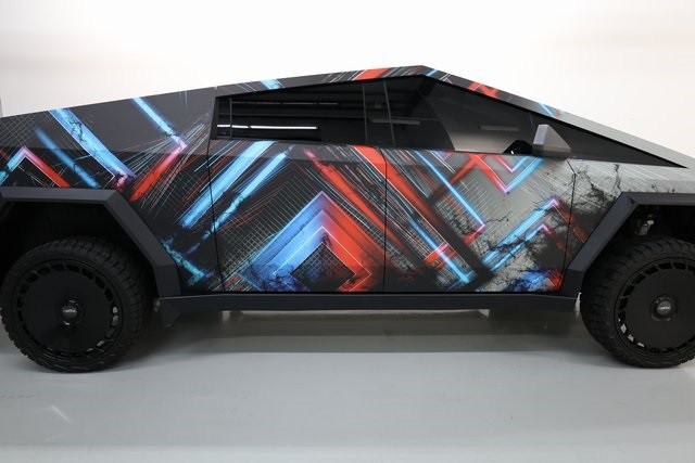Tesla Cybertruck Thumbnail Image 176
