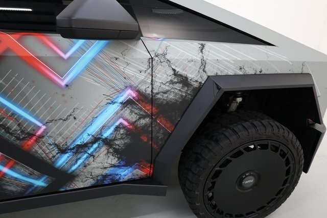 Tesla Cybertruck Thumbnail Image 177