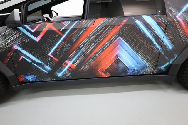Tesla Cybertruck Thumbnail Image 179