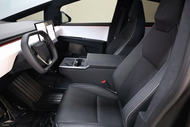 Tesla Cybertruck Thumbnail Image 183