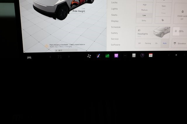 Tesla Cybertruck Thumbnail Image 193
