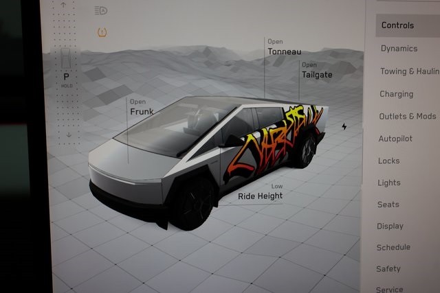 Tesla Cybertruck Thumbnail Image 194