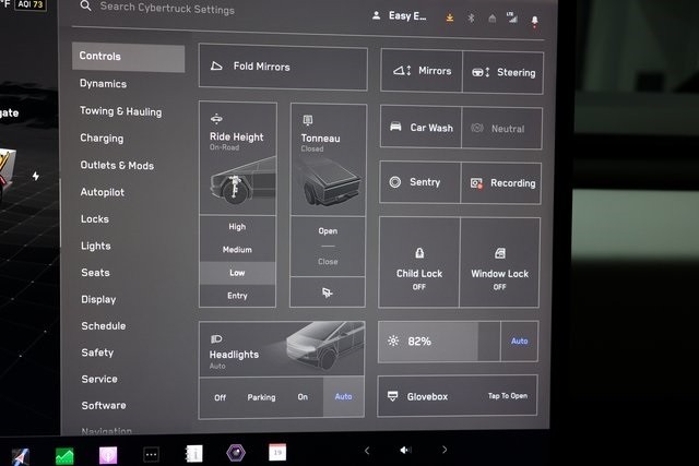Tesla Cybertruck Thumbnail Image 198
