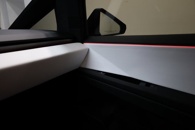 Tesla Cybertruck Thumbnail Image 213