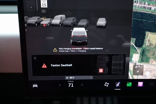 Tesla Cybertruck Thumbnail Image 215