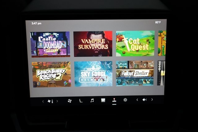 Tesla Cybertruck Thumbnail Image 217