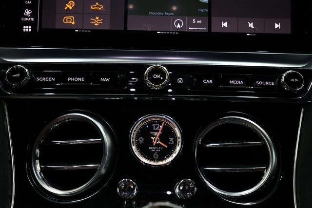 Bentley Continental GT Thumbnail Image 218