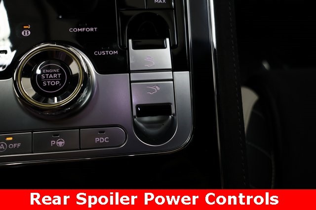 Bentley Continental GT Thumbnail Image 163