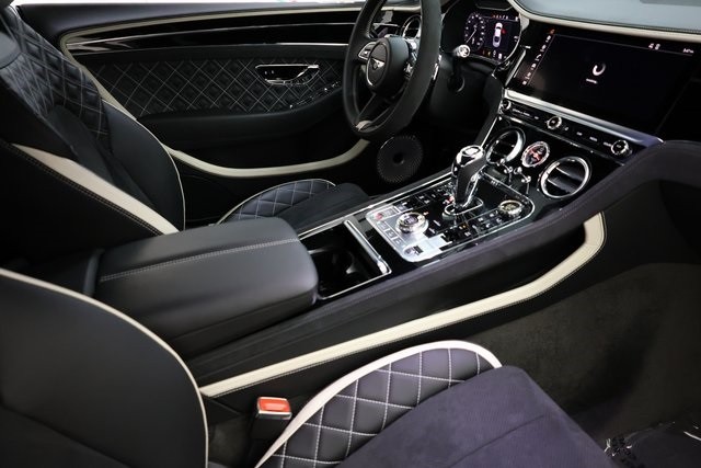 Bentley Continental GT Thumbnail Image 195