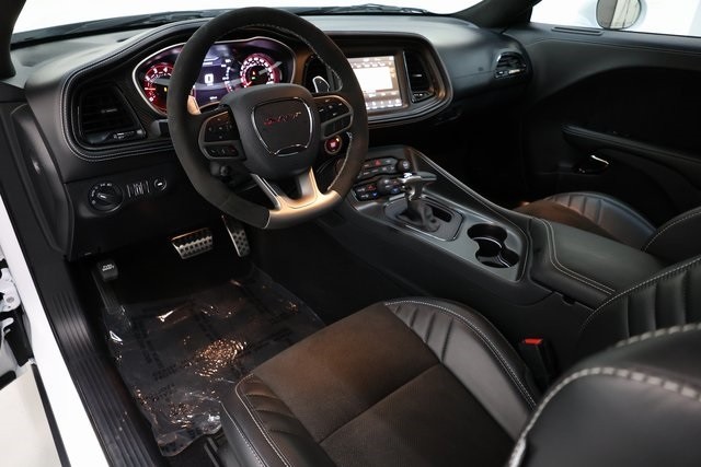 Dodge Challenger Thumbnail Image 230
