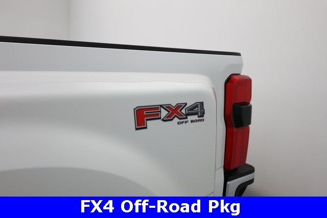 Ford F-350SD Thumbnail Image 111