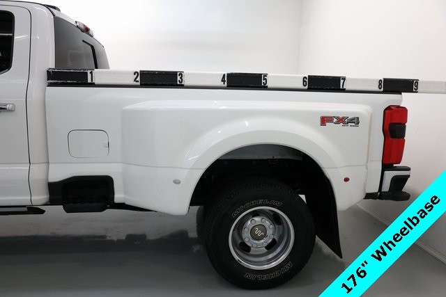 Ford F-350SD Thumbnail Image 134