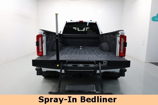 Ford F-350SD Thumbnail Image 158