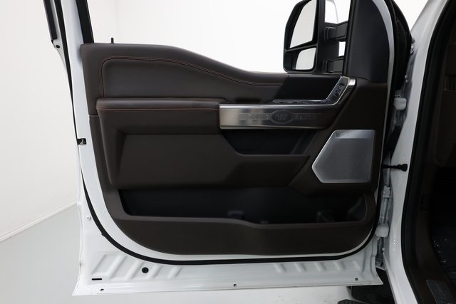 Ford F-350SD Thumbnail Image 174