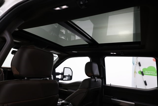 Ford F-350SD Thumbnail Image 180