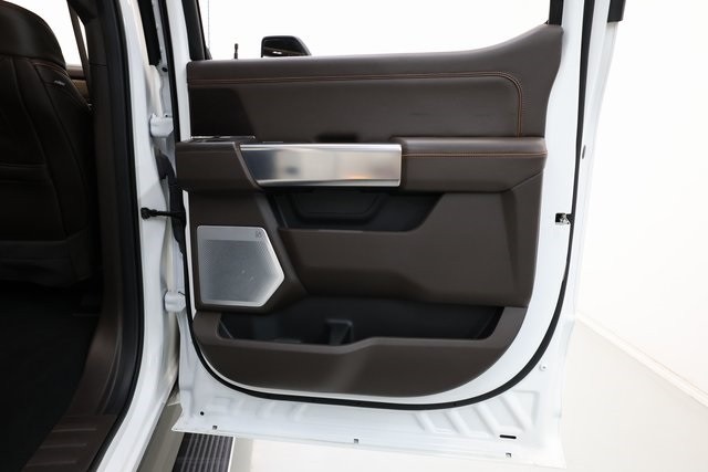 Ford F-350SD Thumbnail Image 181